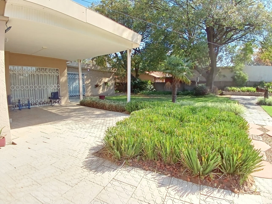 7 Bedroom Property for Sale in Sasolburg Ext 4 Free State